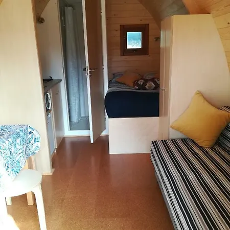 Glamping 招待所 3*